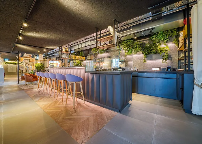 Vienna House Easy By Wyndham Hotel 3*