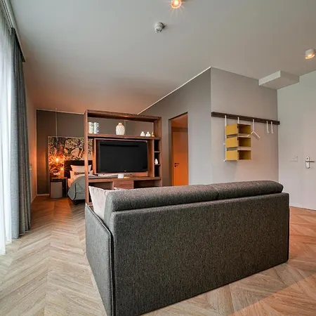 Vienna House Easy By Wyndham 3*