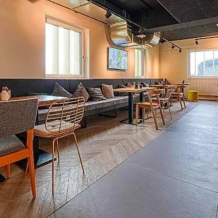 Vienna House Easy By Wyndham Szálloda 3*