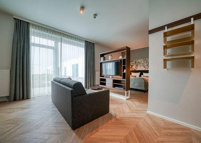 מלון Vienna House Easy By Wyndham 3*