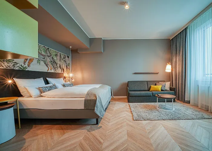Vienna House Easy By Wyndham Szálloda 3*