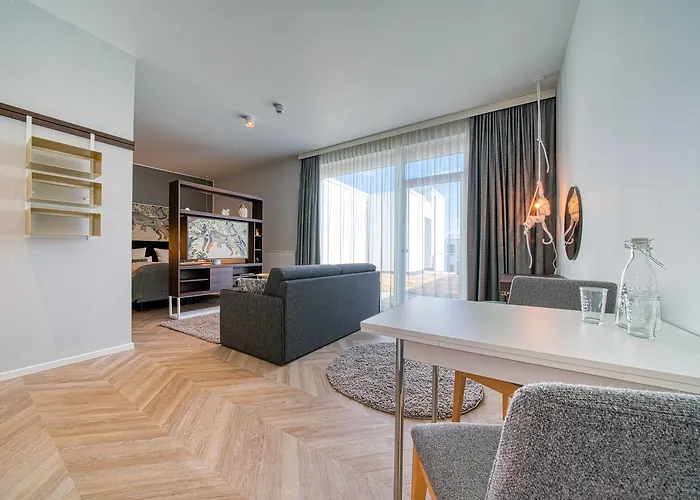 Vienna House Easy By Wyndham Szálloda 3*