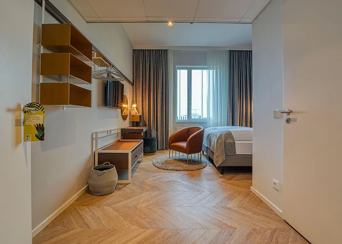Vienna House Easy By Wyndham Szálloda 3*